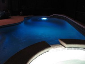 how to install pool light